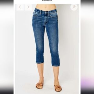 Judy Blue Midrise Skinny Fit Capri Blue Denim Jeans Boutique
